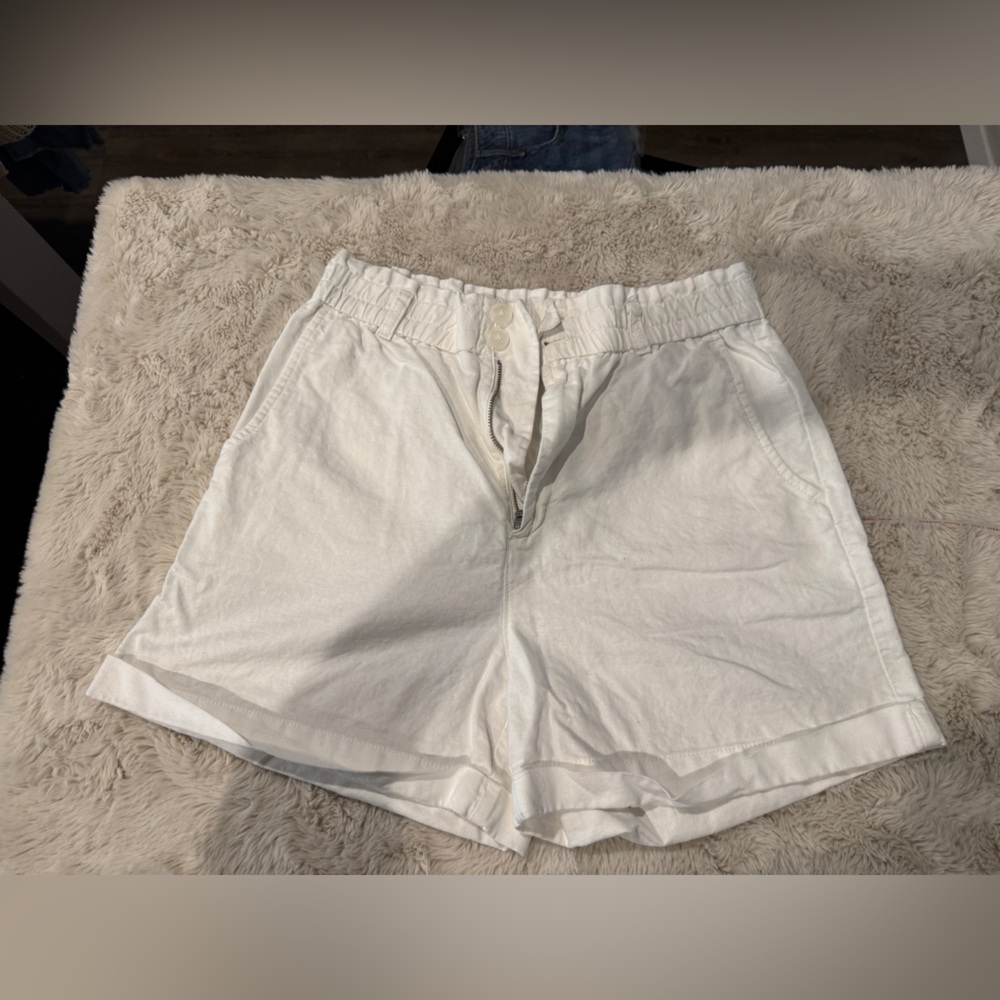 GAP Cream Elastic Waist Khakis